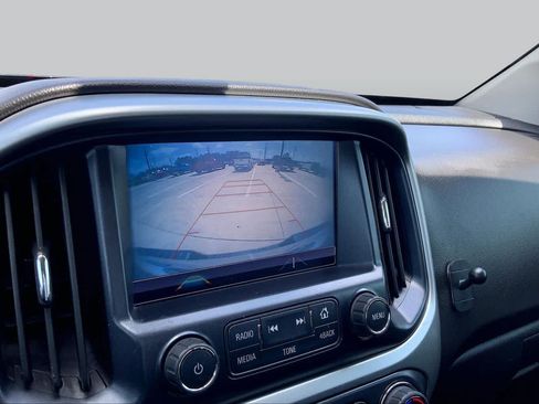 Used 2018 Chevrolet Colorado LT w/ Luxury Package, Chrome RWD image 28