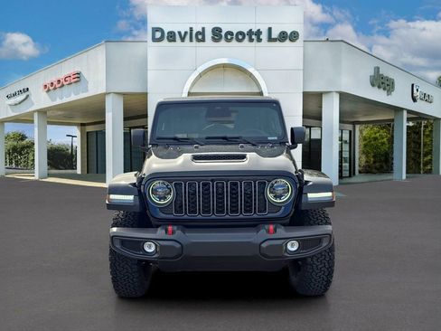 New 2026 Jeep Wrangler Unlimited Rubicon w/ Safety Group image 2