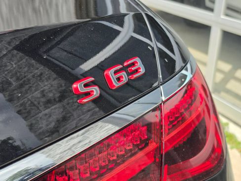 Used 2025 Mercedes-Benz S 63 AMG S image 8