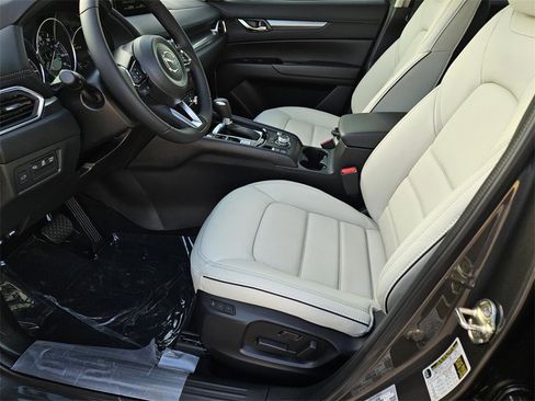 New 2025 MAZDA CX-5 AWD 2.5 S w/ Preferred Package image 16