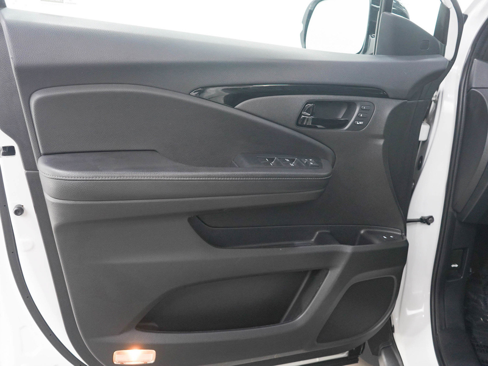 Used 2023 Honda Passport Touring image 21