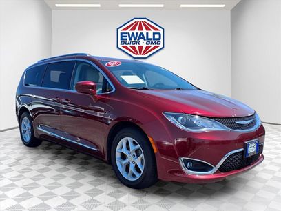 Used 2017 Chrysler Pacifica Touring-L Plus w/ Advanced Safetytec Group
