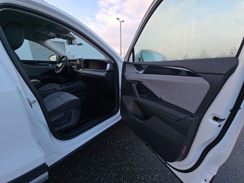 New 2026 Volkswagen Tiguan S image 10