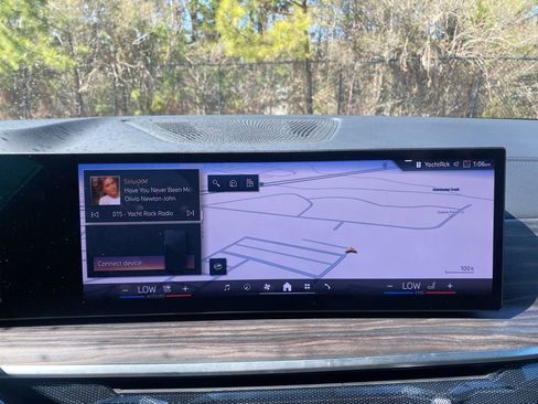 Used 2024 BMW X5 xDrive50e w/ Parking Assistance Package image 21