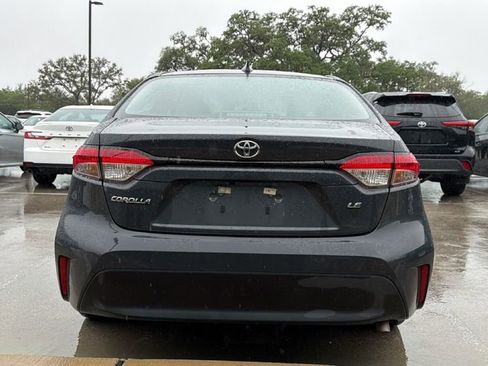 Used 2025 Toyota Corolla LE image 7