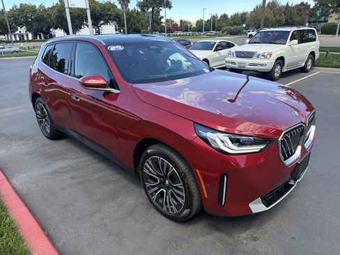 Used 2025 BMW X3 xDrive30i w/ Premium Package AWD/4WD image 12