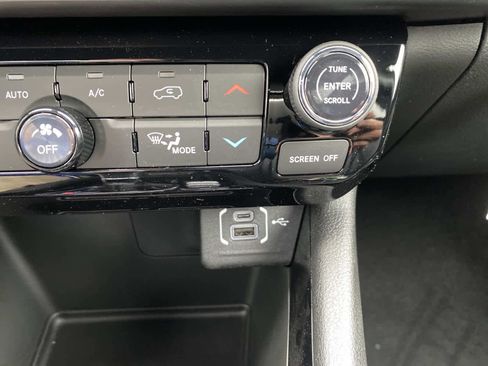 New 2026 Jeep Compass Limited image 10