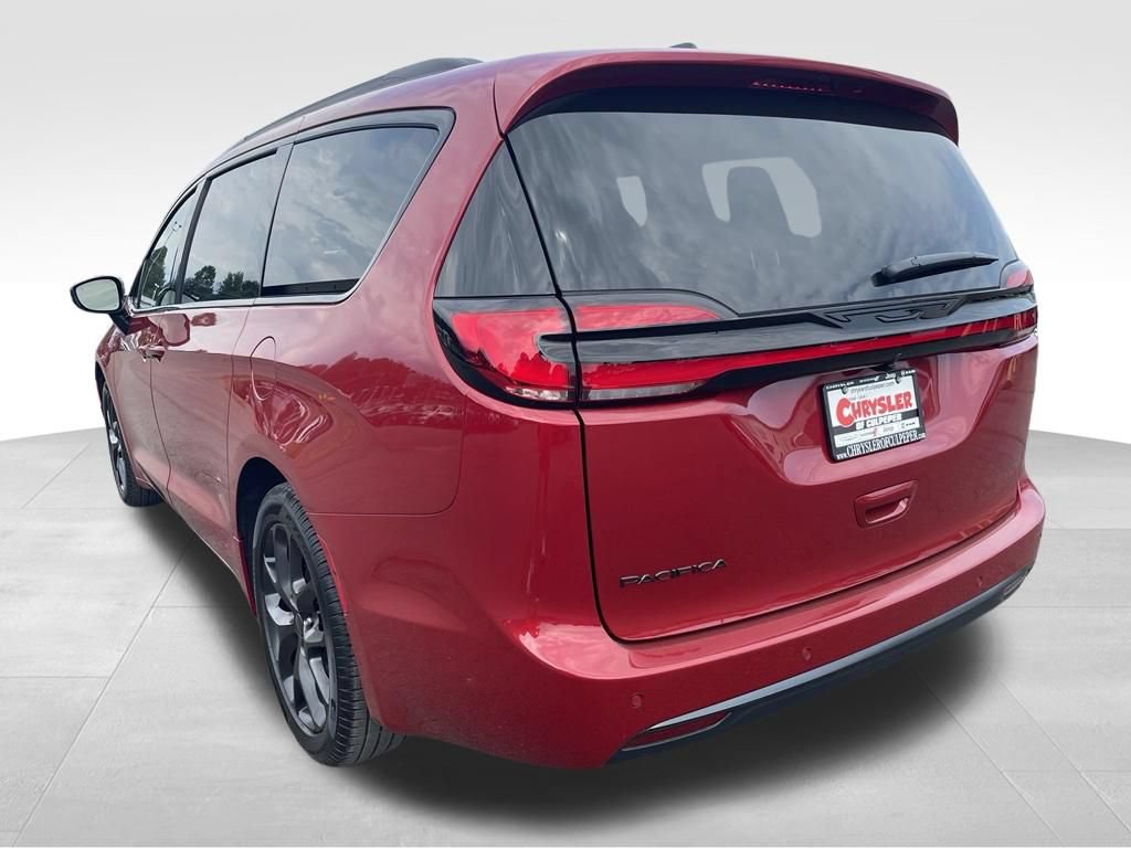 New 2027 Chrysler Pacifica Select FWD image 18