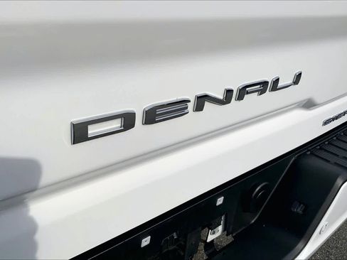 Used 2024 GMC Sierra 2500 Denali w/ Denali Reserve Package image 31