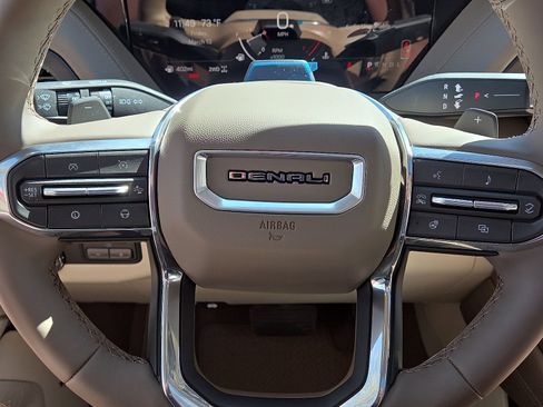 New 2026 GMC Yukon XL Denali w/ Denali Reserve Package AWD/4WD image 12