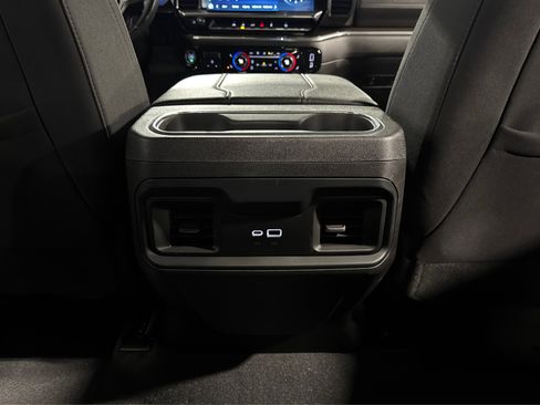 Used 2023 Chevrolet Silverado 1500 RST AWD/4WD image 39