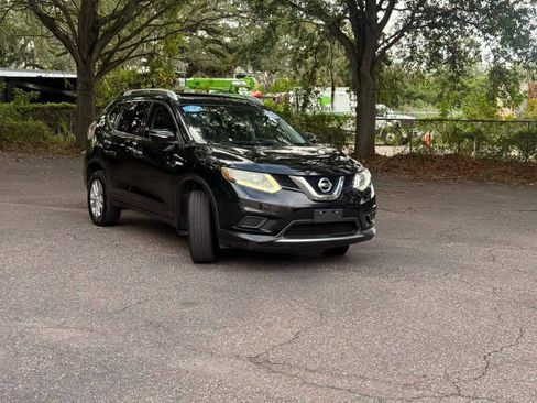 Used 2014 Nissan Rogue SV w/ SV Moonroof Package AWD/4WD image 3