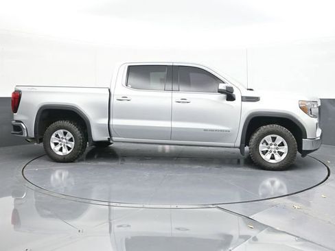 Used 2021 GMC Sierra 1500 SLE image 18