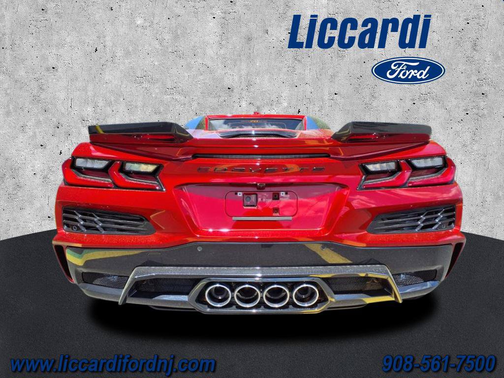 Used 2023 Chevrolet Corvette Z06 RWD image 3