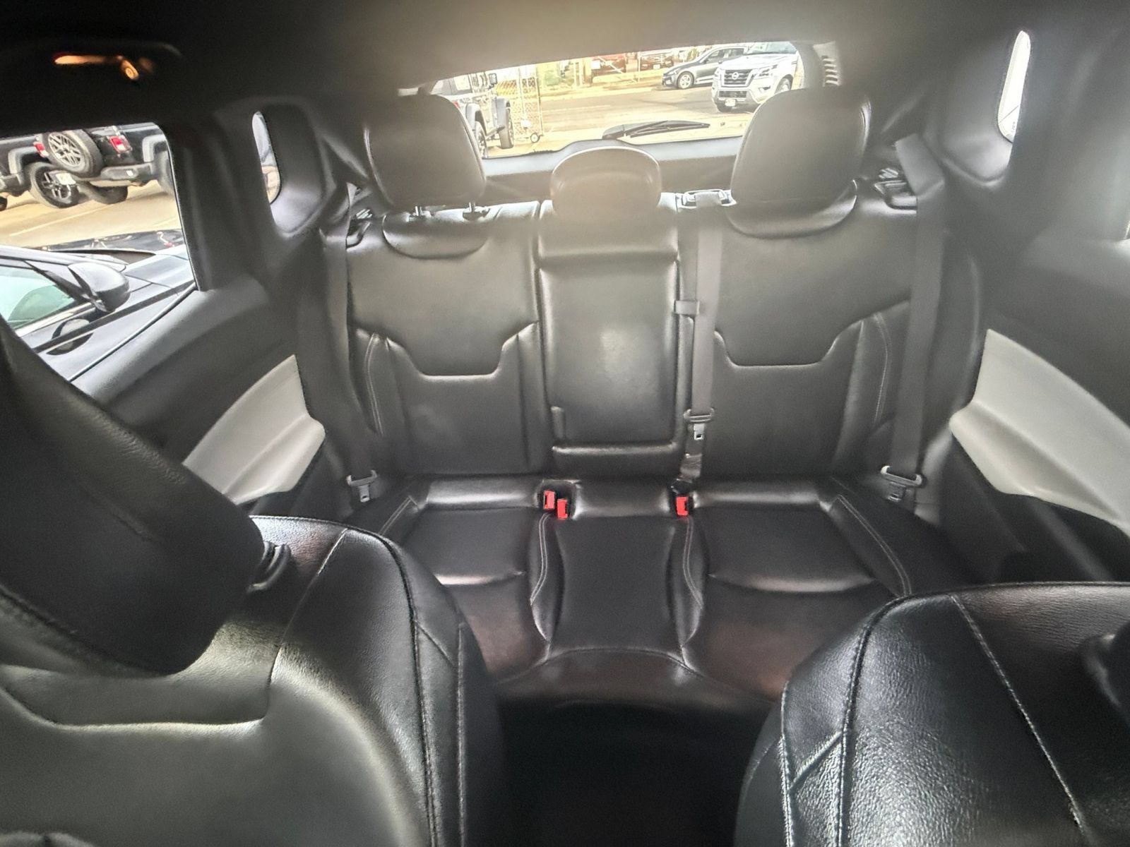 Used 2025 Jeep Compass Limited AWD/4WD image 38