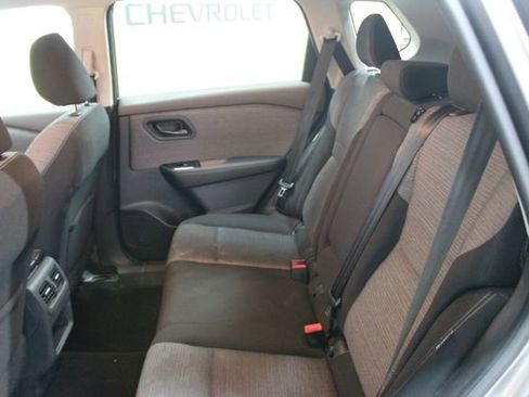 Used 2021 Nissan Rogue S image 9