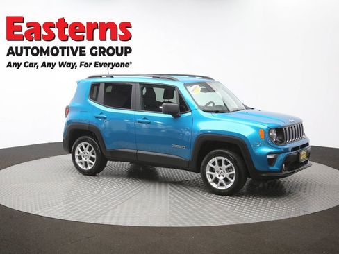Used 2022 Jeep Renegade Latitude w/ Convenience Group AWD/4WD image 48