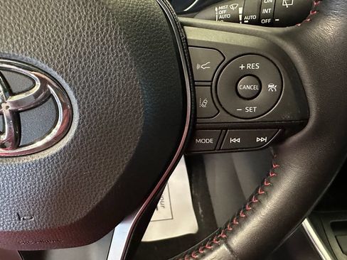 Used 2021 Toyota RAV4 SE w/ Weather & Moonroof Package AWD/4WD image 12
