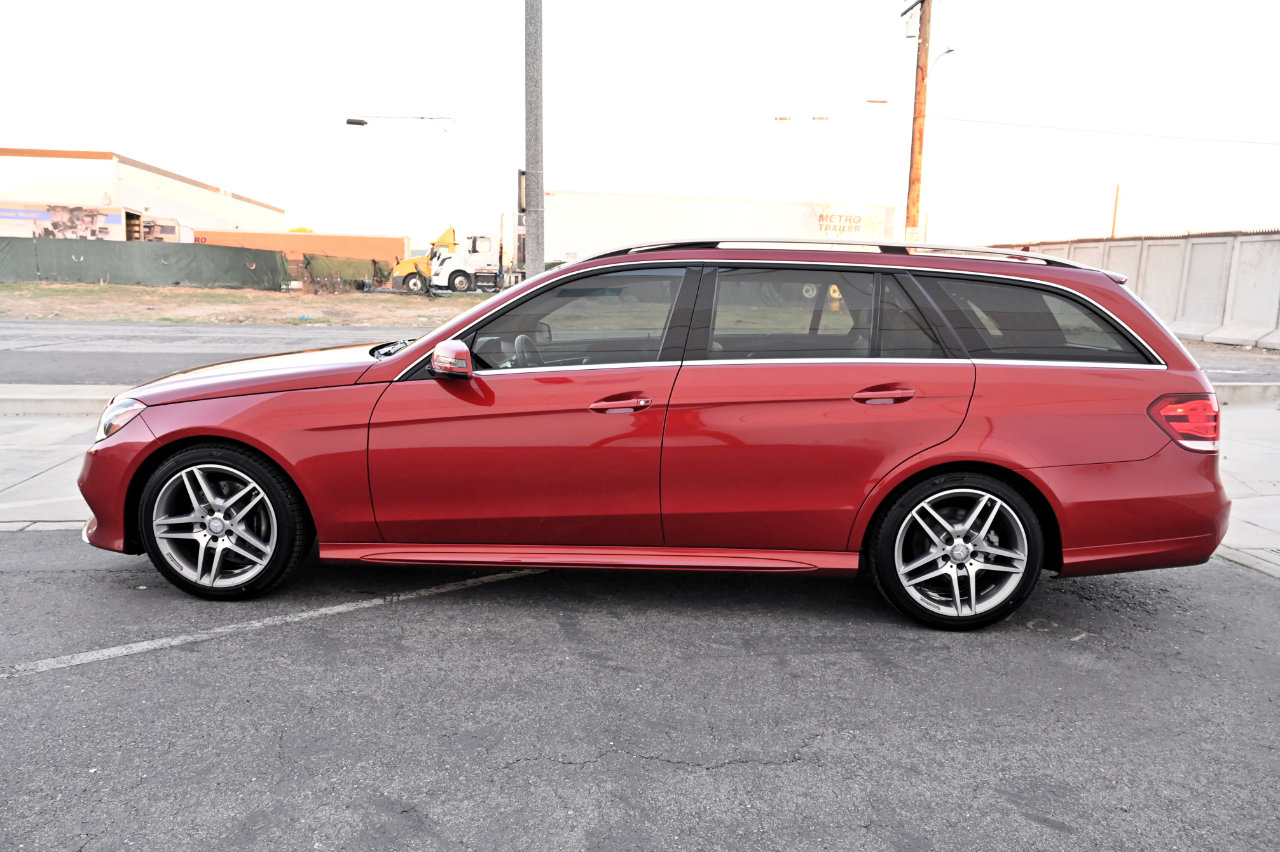 Used 2014 Mercedes-Benz E 350 4MATIC Wagon image 4