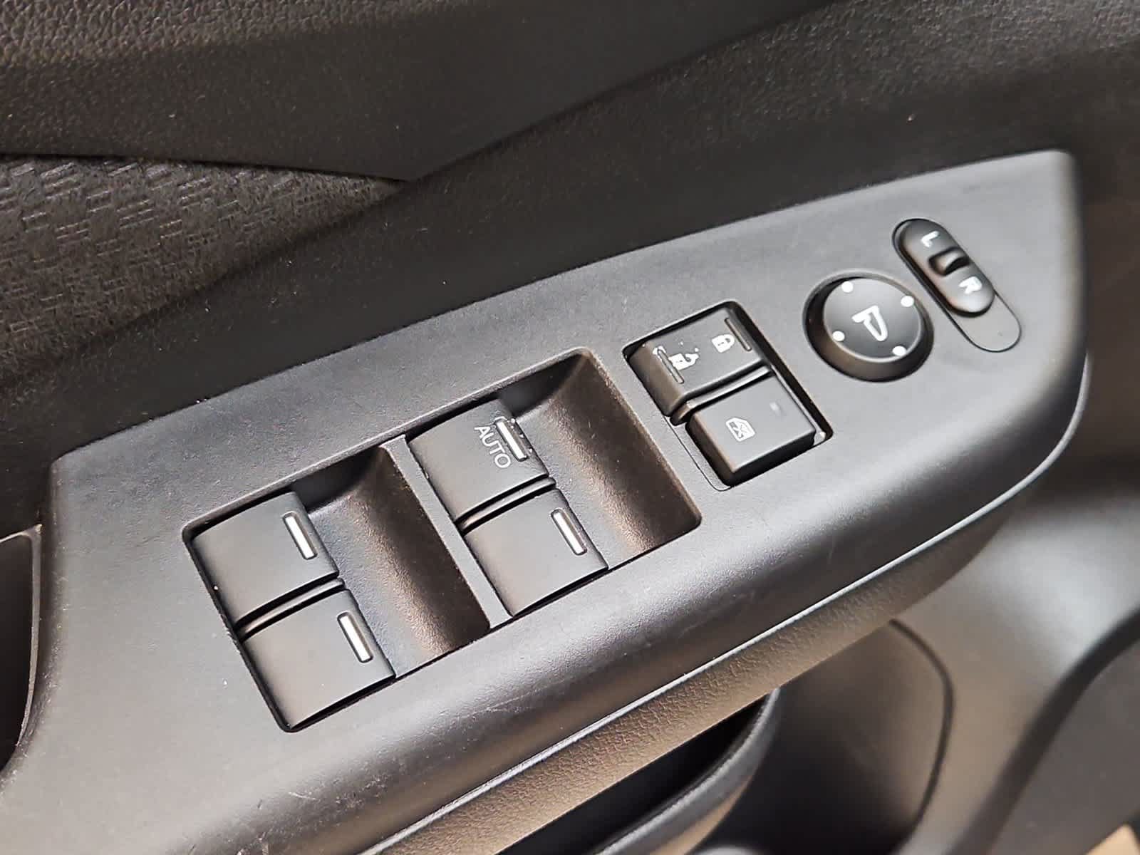 Used 2016 Honda CR-V EX image 16