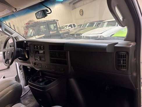 Used 2020 GMC Savana 2500 w/ Driver Convenience Package RWD image 29
