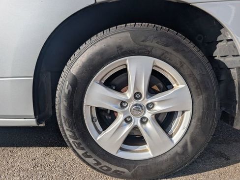 Used 2014 Nissan Quest SV image 26