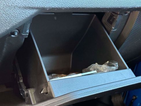 Used 2024 Jeep Wrangler Unlimited w/ Convenience Group image 30