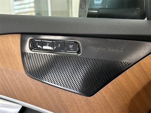 Certified 2024 Volvo XC90 T8 Plus image 20