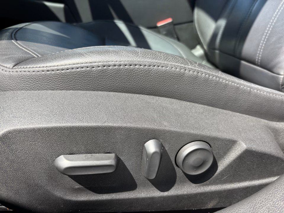 Used 2011 Buick Regal CXL w/ RL3 Preferred Equipment Group FWD image 15