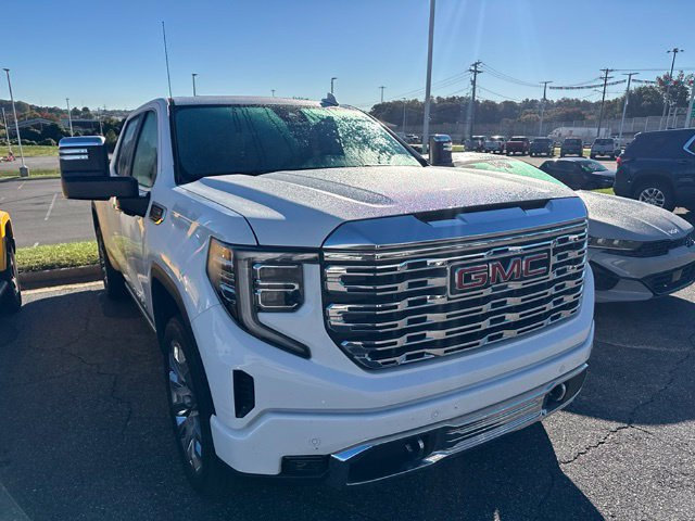 Used 2024 GMC Sierra 1500 Denali w/ Denali Reserve Package AWD/4WD image 3