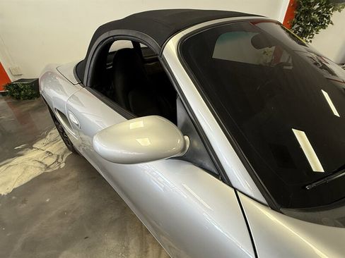 Used 1999 Porsche Boxster RWD image 11