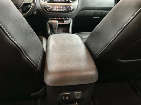 Used 2016 Chevrolet Colorado Z71 AWD/4WD image 23