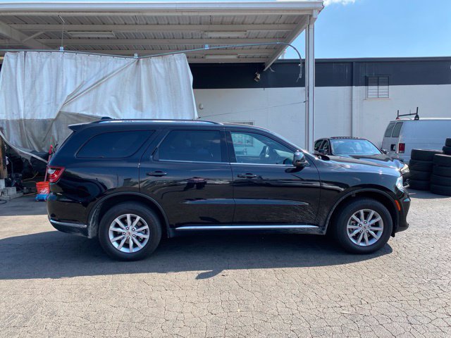 Used 2023 Dodge Durango SXT AWD/4WD image 4