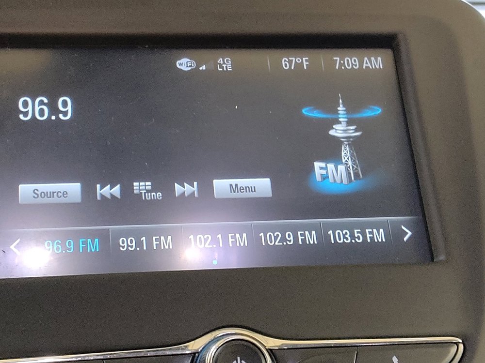 Used 2018 Chevrolet Equinox LT FWD image 25