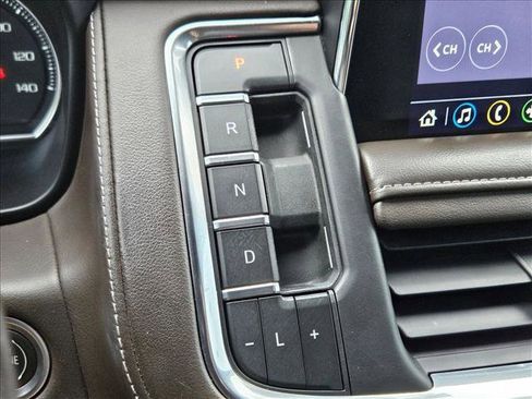 Used 2021 Chevrolet Tahoe Z71 image 12