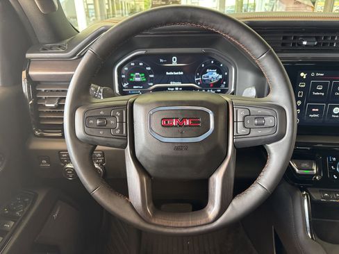 Used 2024 GMC Sierra 1500 AT4 w/ Technology Package AWD/4WD image 27