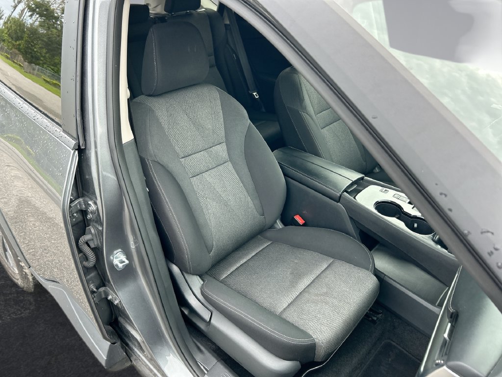 Used 2024 Nissan Rogue SV FWD image 31