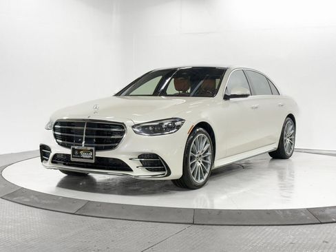 Certified 2023 Mercedes-Benz S 580e 4MATIC Sedan w/ AMG Line image 3