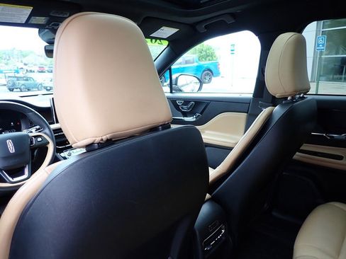 Used 2021 Lincoln Corsair Reserve AWD/4WD image 16