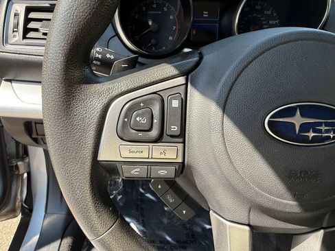 Used 2017 Subaru Outback 2.5i AWD/4WD image 35