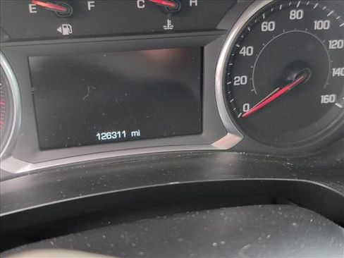 Used 2019 Chevrolet Traverse LT FWD image 4