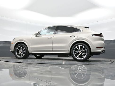 New 2026 Porsche Cayenne Coupe image 35