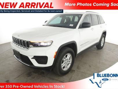Certified 2024 Jeep Grand Cherokee Laredo w/ Luxury Tech Group I