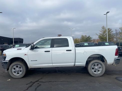 New 2026 RAM 2500 Big Horn AWD/4WD image 4