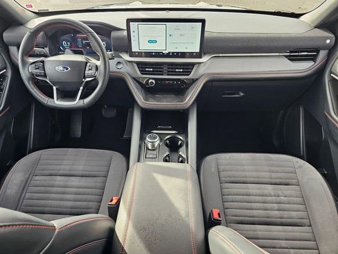 Certified 2025 Ford Explorer ST-Line image 10