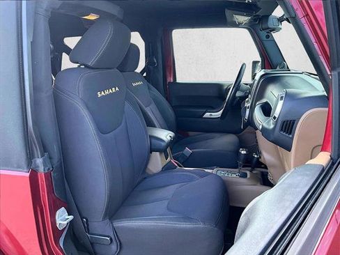 Used 2013 Jeep Wrangler Sahara image 9