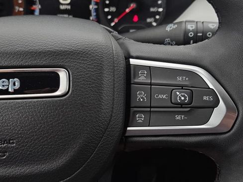 Used 2025 Jeep Compass Limited AWD/4WD image 28