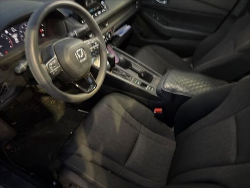 Used 2023 Honda Accord EX image 10