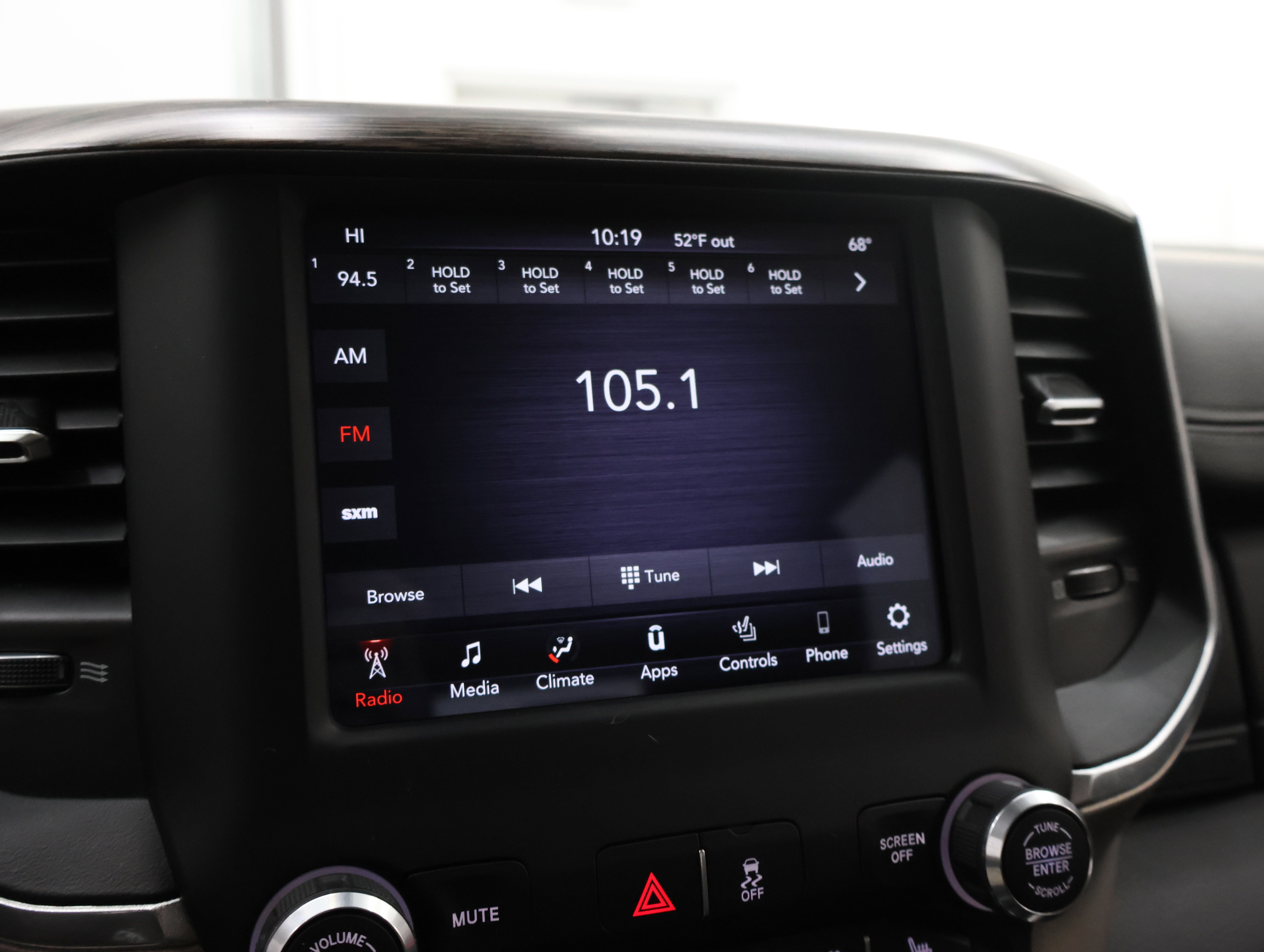 Used 2020 RAM 2500 Laramie AWD/4WD image 11