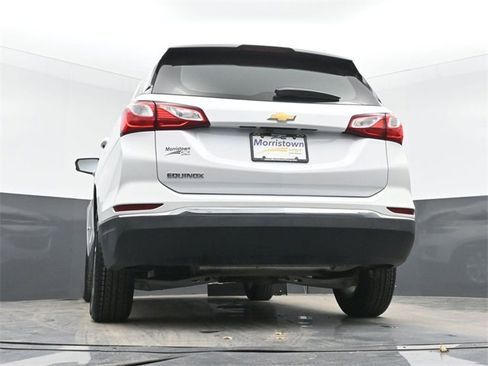 Used 2018 Chevrolet Equinox LS image 44